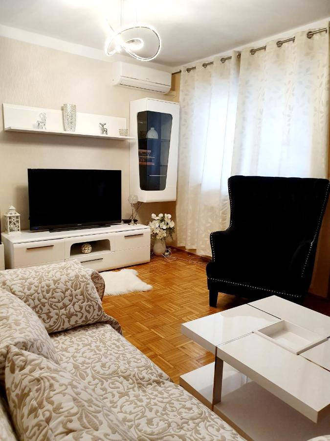 Apartment Zen Pula Exterior photo